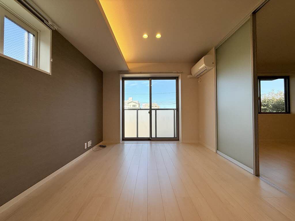 アビタシオン上小松 0102号-3