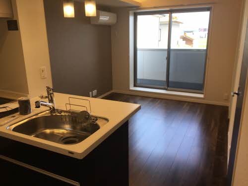 アビタシオン上小松 0204号-3