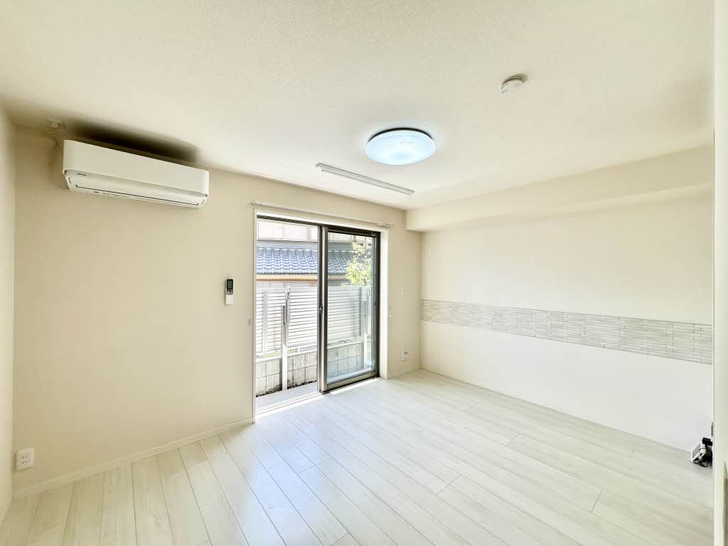 シャーメゾンガーデンズ　ロウクワット 0101号-4