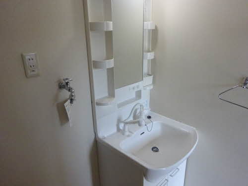 ＡＦＬＯＡＴ　２番館 B101号-3