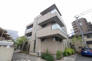 メゾン・カンフリエ井口