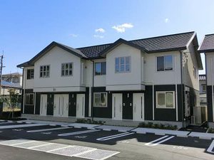 シャーメゾン中久万