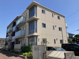 ローレルＴＡＫＵ 303号-1