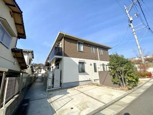 ドーフィンコート