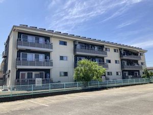 ＢＥＲＥＯ　ＡＫＵＩ 302号-1