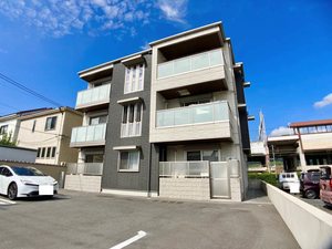 Ｈａｌｅ　ｍａ’ｕｍａ’ｕ A0202号-1