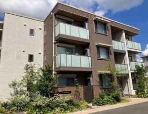 グランドソレイユ　Ｂ棟 302号-1