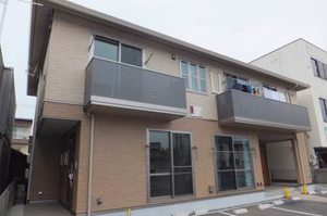 シャーメゾン三原