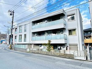 ソレイユ　ルヴァン牛田