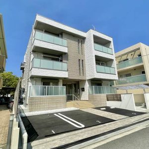 ファミーユ翠 A0301号-1