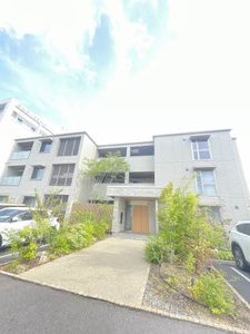 シャーメゾン駒止町