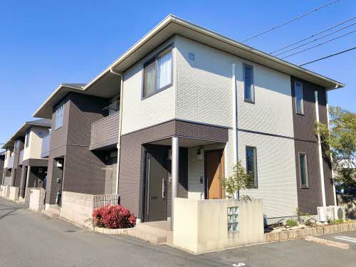 ヴィラージュ　壱番館