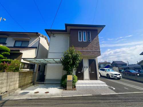 シャーメゾンリラ