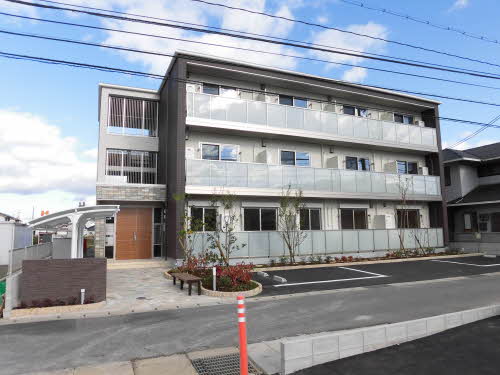 ヴィラ　ロッソ瀬戸