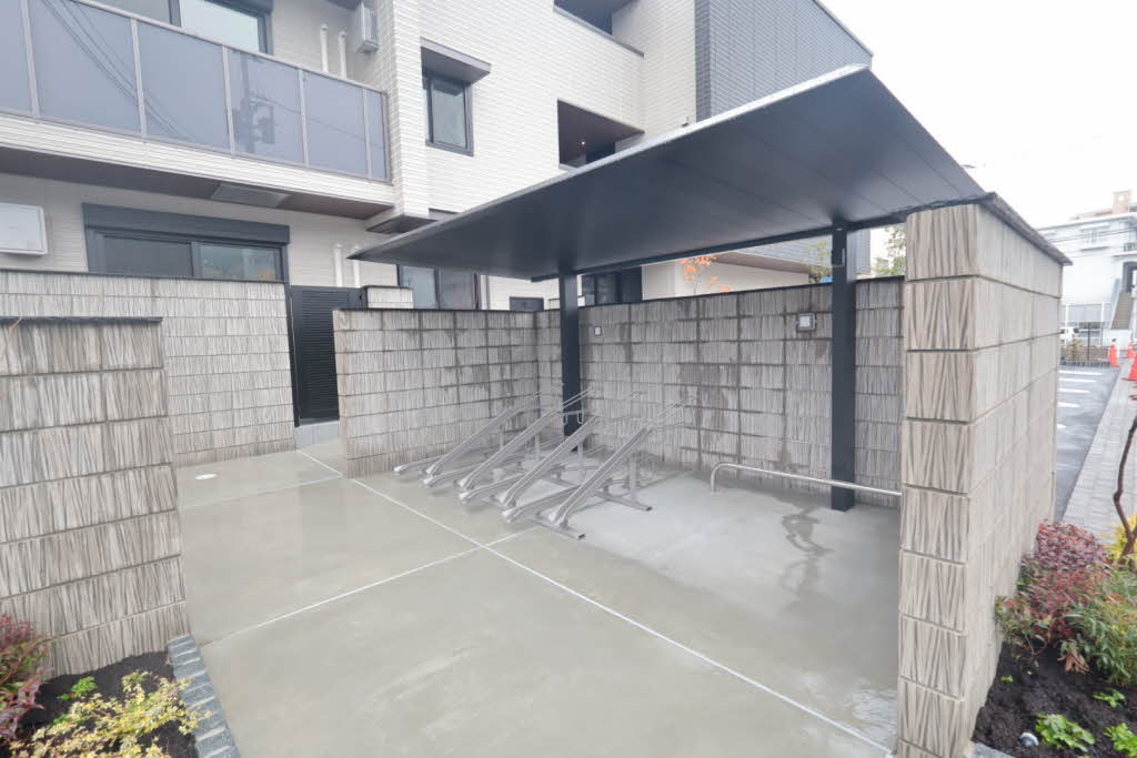 Ａｄｏｎｉｓ長束 A0201号-13