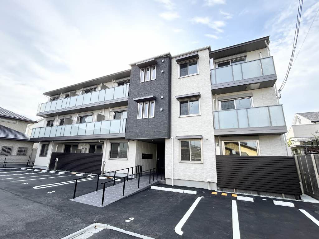 ラ・パルテール旭川　１１番館