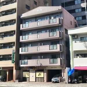 ファミーユ倉田 A0402号-1