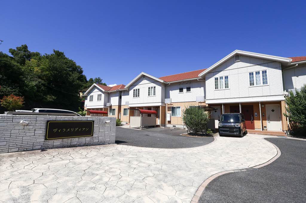ヴィラ・メリディアン　ＡA0101-1