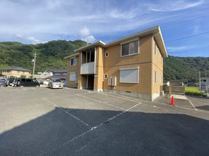 ファミール山手