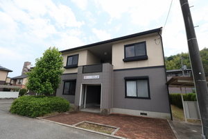 アンセスグランヒルズ　Ｅ棟 E0202号-1