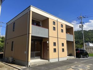 サンフォーレス　Ｃ棟 101号-1