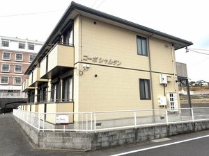 コーポ　シャルダン F号-1