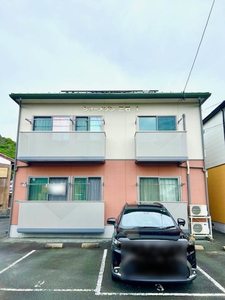 シャーメゾン三石