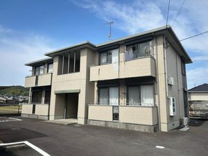 ファミール牟礼 102号-1