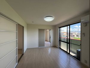 アートウインドウ A棟 A0201号-2