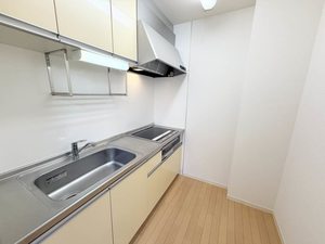 コンフォート A棟 A0101号-4