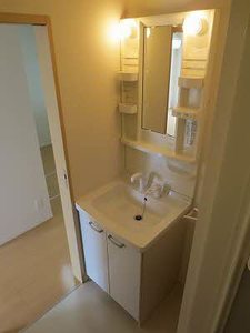 ウィステリア　Ｂ棟 B0102号-5