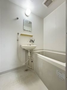 シャーメゾンサンフラワー 101号-4