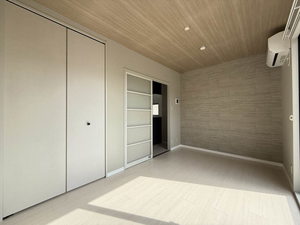 シャーメゾンサンフラワー 202号-2