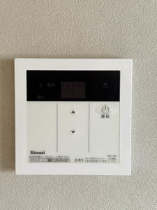 シャーメゾンサンフラワー 202号-14