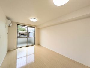 シャーメゾン際波 C棟 C0101号-2