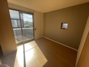 ドムス・ヒルズ J館 J102号-4