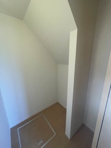 ドムス・ヒルズ J館 J102号-7