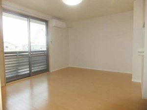 ロイヤルコート A0202号-2