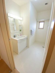 スカイランド　Ｂ棟 B201号-9