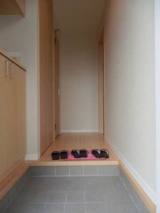 リラ・ショーカ 0105号-2