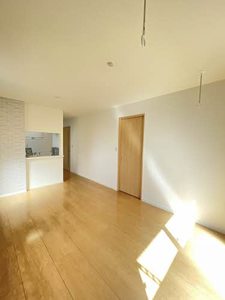 シャーメゾン坂本　１番館 103号-2