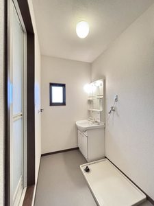 ペルレ A棟 A0202号-8