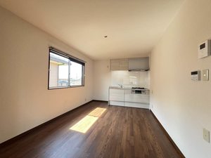 ペルレ　Ｂ棟 B0203号-2