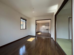 ペルレ　Ｂ棟 B0203号-5