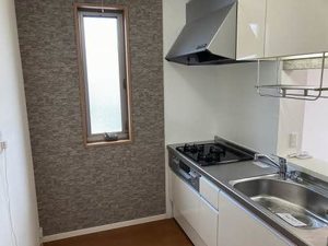 メゾン・ルミエール 205号-4