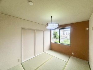 パークハイツ B棟 B102号-4