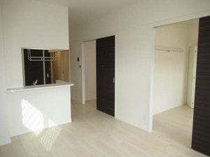 シャーメゾンステージ碧・湯田 1003号-2