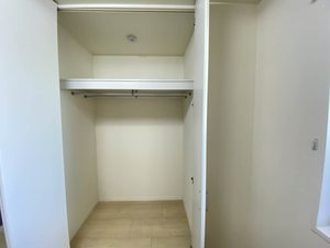 シャーメゾン丸亀 302号-5