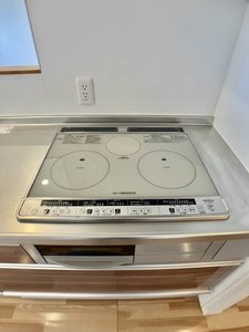 アントゥール A棟 A0302号-4