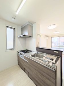 シャーメゾンＦｏｕｒｔｅｅｎ A0201号-3